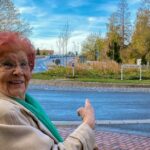 Renate Hoffmann am Kreisel