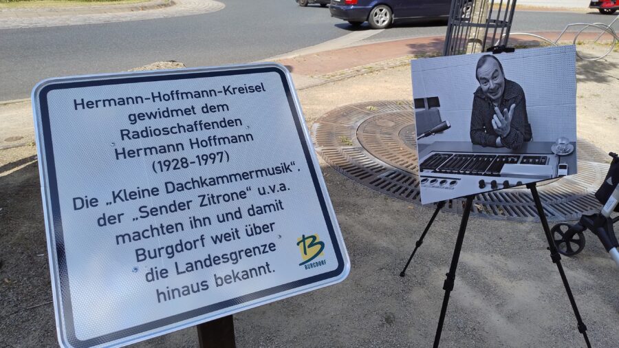 Erklaertafel am Hermann Hoffmann Kreisel